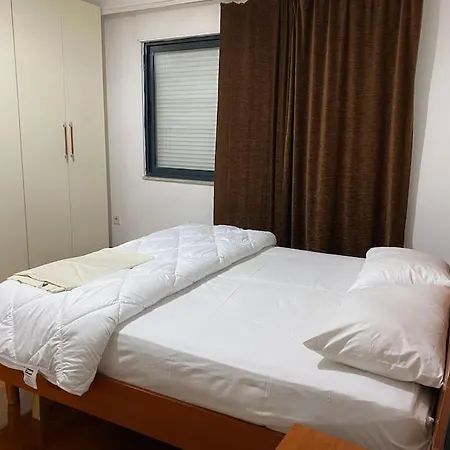 Downtown Bllok 2br, Large Patio, Ac-wifi Appartamento