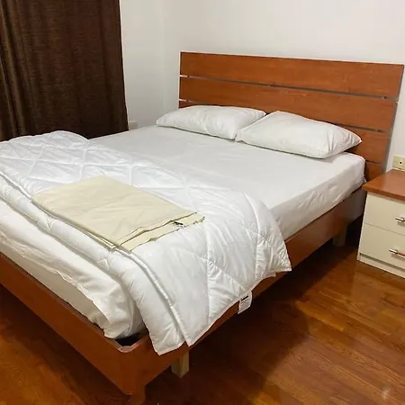 Downtown Bllok 2br, Large Patio, Ac-wifi Appartamento