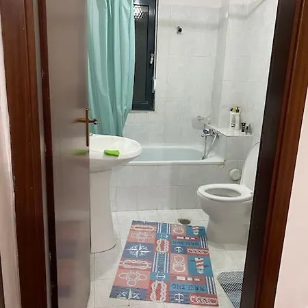 Διαμέρισμα Downtown Bllok 2br, Large Patio, Ac-wifi *