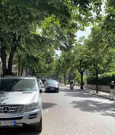 Διαμέρισμα Downtown Bllok 2br, Large Patio, Ac-wifi