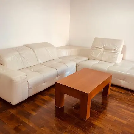 Διαμέρισμα Downtown Bllok 2br, Large Patio, Ac-wifi *